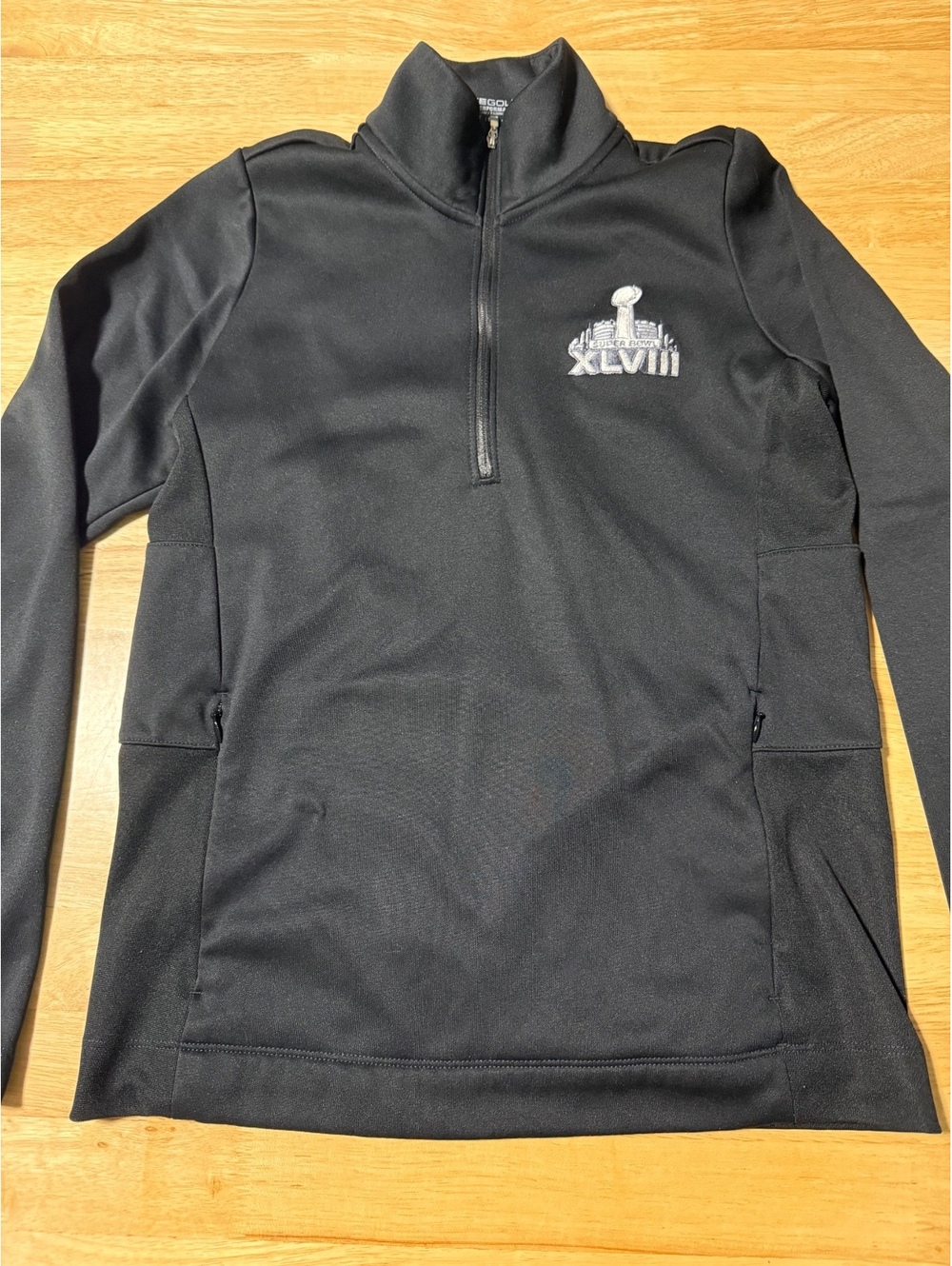 Nike Golf Women’s Medium Super Bowl XLVIII Therma-FIT Black Quarter Zip Pullover